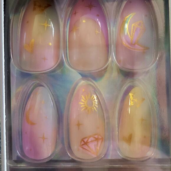 New Claire’s Vegan Glue-On Nails, Long Stiletto 24pc Celestial Moon & Sun Design - Picture 1 of 5